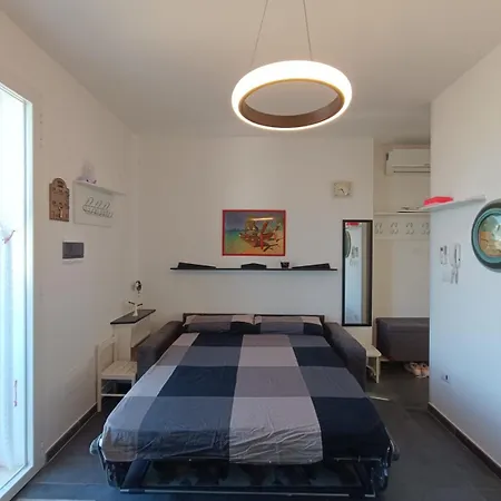 Casa Al Mare Delia Apartment *