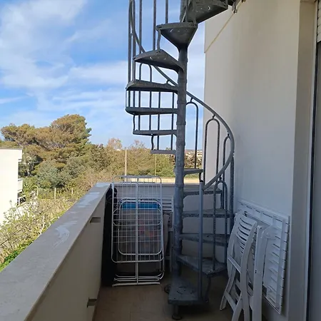Casa Al Mare Delia Апартаменты *